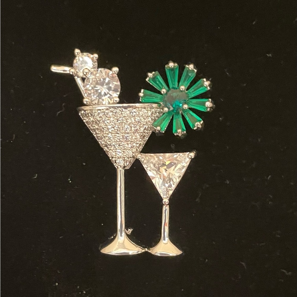 Sparking brooch